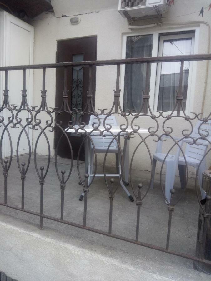 Garry Apartment Tbilisi Bagian luar foto
